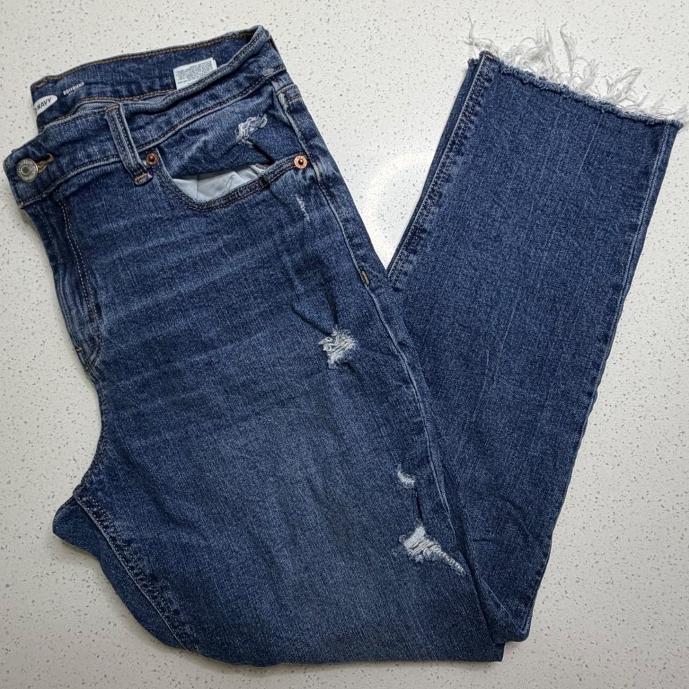 Old Navy Boyfriend Mid-Rise Distressed Raw Hem Jeans Blue Denim Size 6